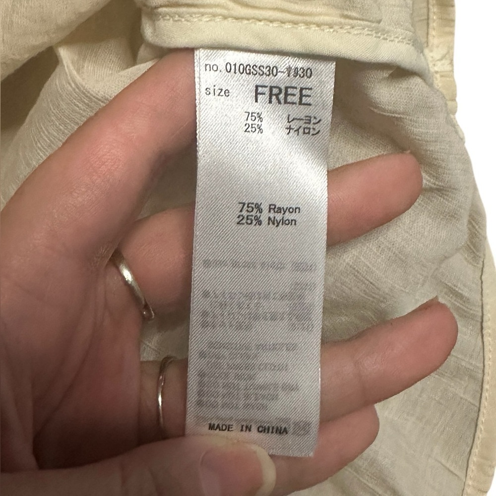 Moussy Cream Short Sleeve Button-Up Blouse S/M - Picture 4 of 6